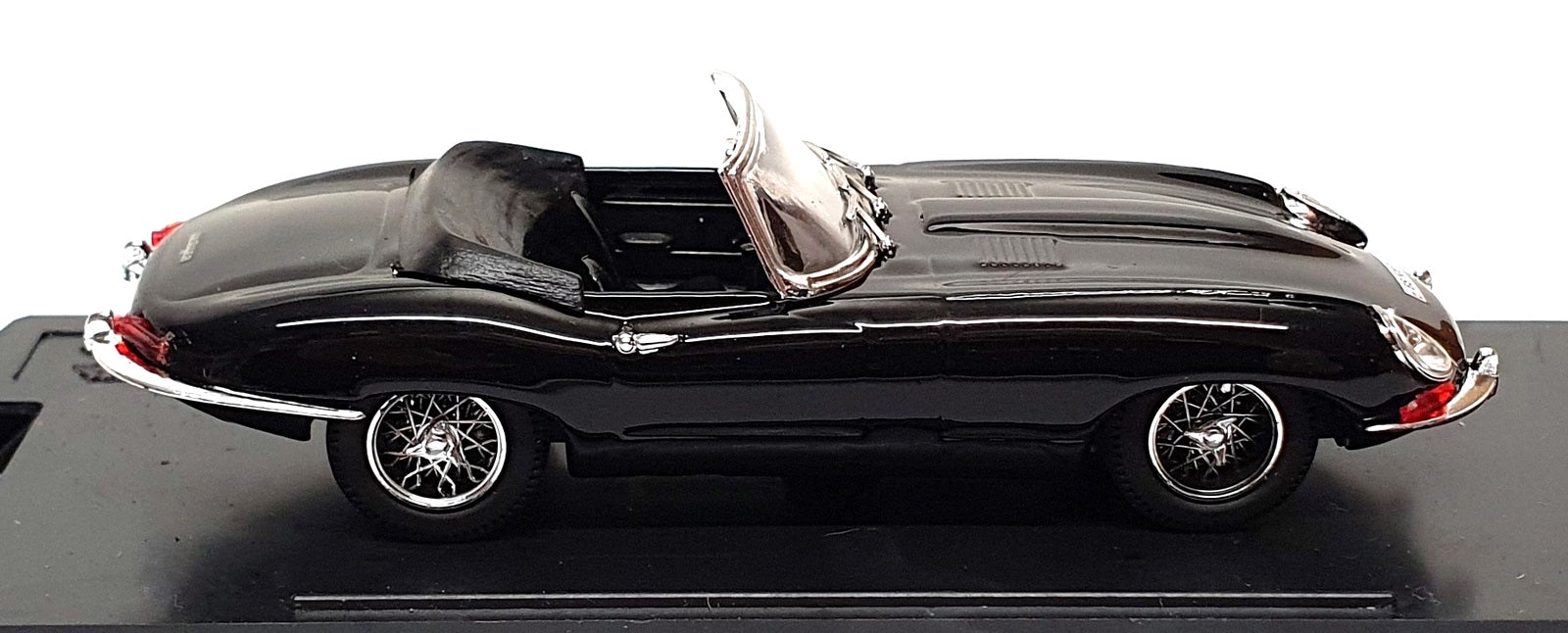 Box Model 1/43 Scale Diecast 8460 - Jaguar E Spyder - Black
