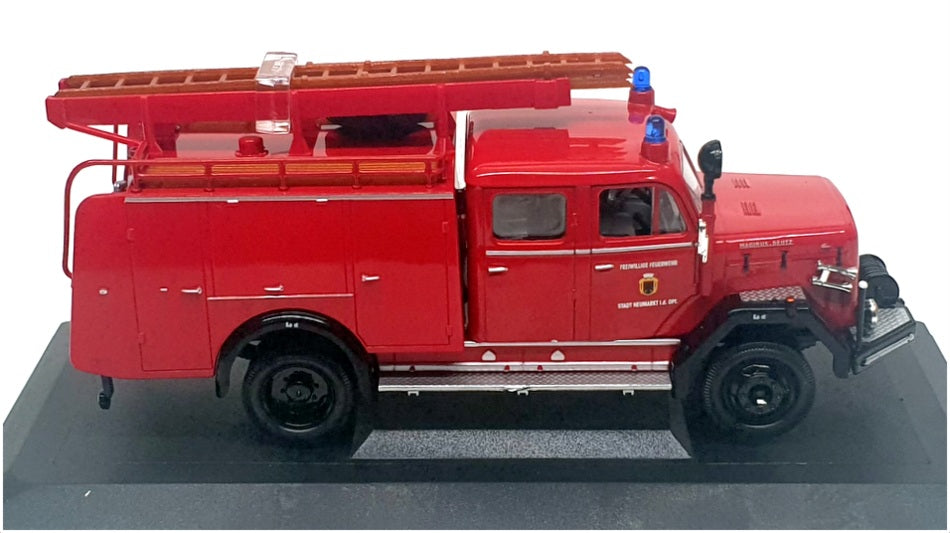 Road Signature 1/43 Scale 43015 - 1964 Magirus Deutz 150D 10 F TLF16 Fire Engine