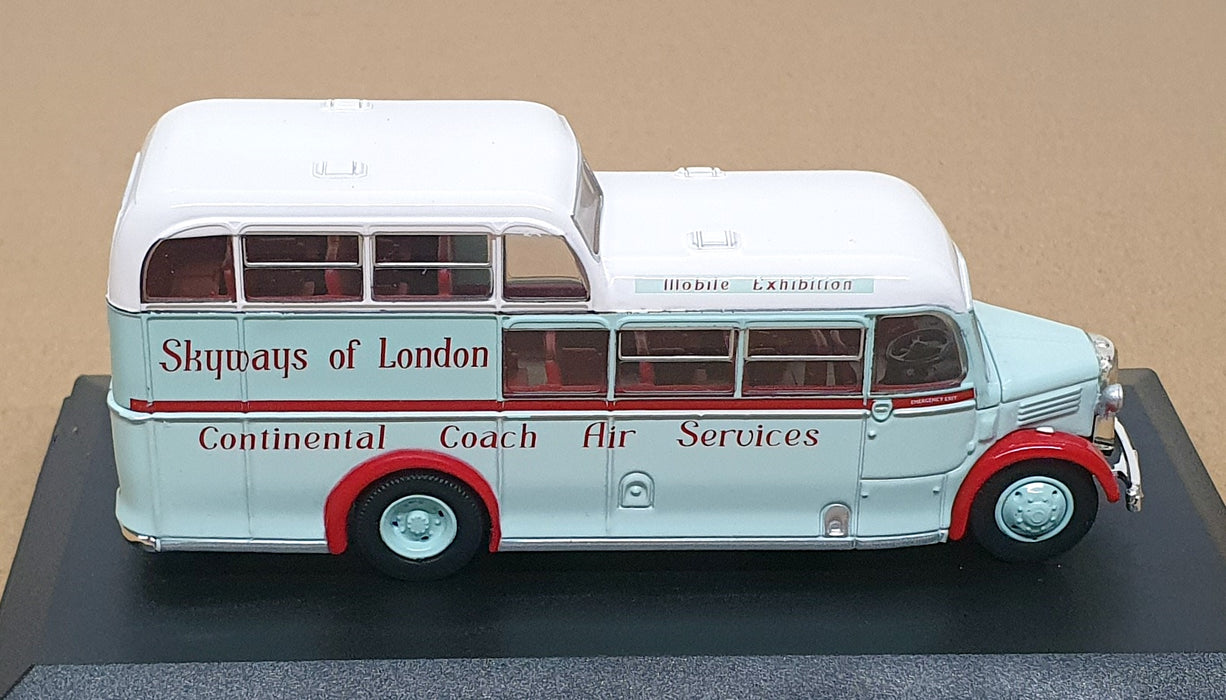 Oxford Diecast 1/76 Scale 76COM007 - Commer Commando Skyways Coach