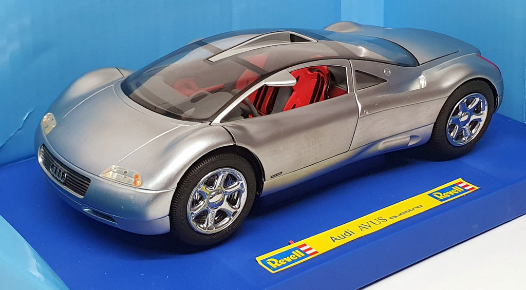 Revell 1/18 Scale Diecast 08426 - Audi Avus Quattro - Brushed