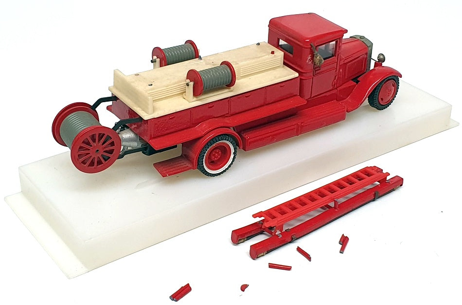 OMO Russian Made 1/43 Scale #3 - 1937 3HC Fire Engine Truck - Red