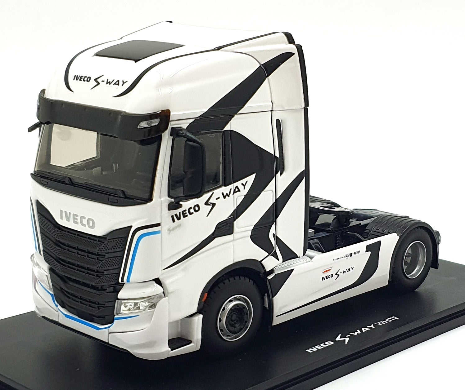 Eligor 1/43 Scale Model Truck 116767 - Iveco Tracteur S Way - White