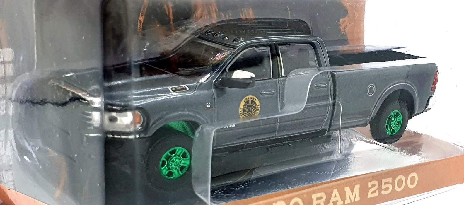 Greenlight 1/64 Scale Diecast 44990-F - 2020 RAM 2500 Yellowstone - Chase
