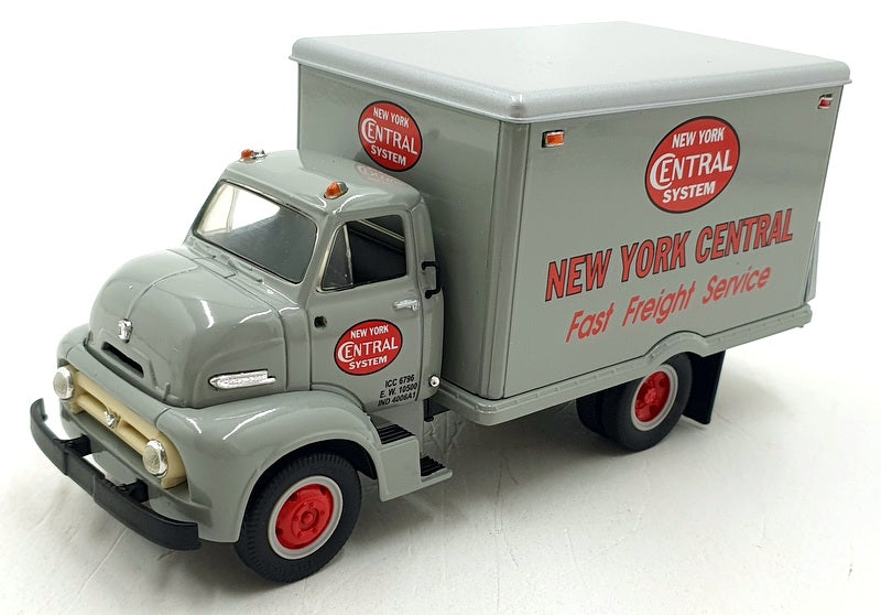 First Gear 1/34 Scale 19-1436 1953 Ford C-600 Straight Truck N.Y Central System