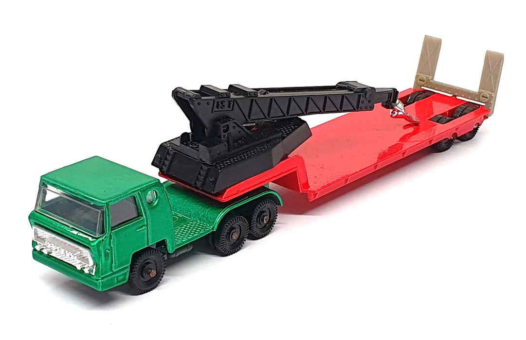 Majorette 1/100 Scale MJ100G - Bernard Truck With Crane Trailer - Green/Red