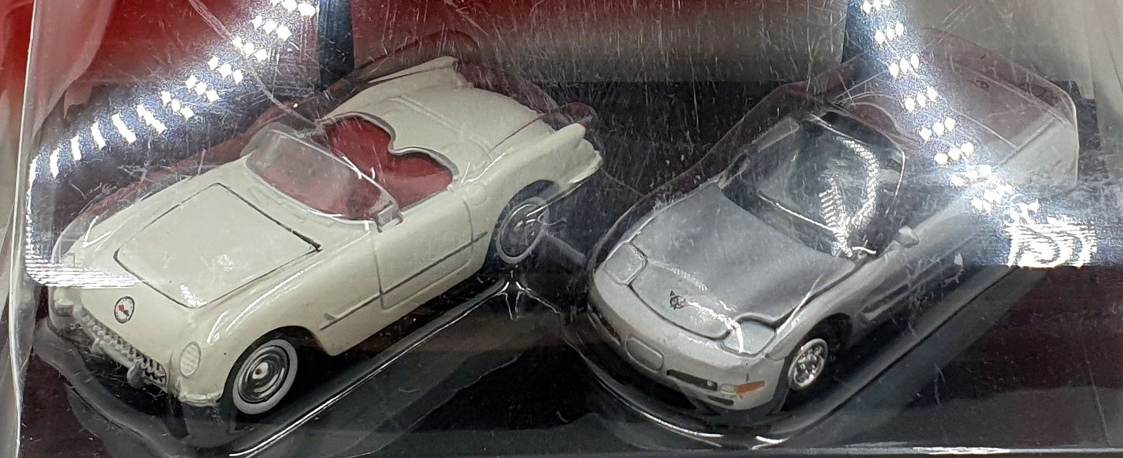 Johnny Lightning 1/64 Scale 483-10 1953 and 2000 Chevrolet Corvette 2 Piece Set