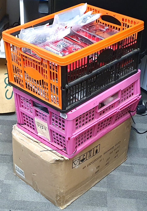 Eaglemoss 1/8 Scale - Build Your Own James Bond Aston Martin DB5 All 86 Issues