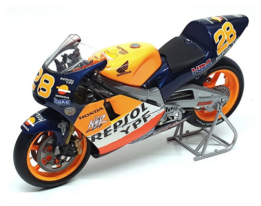 Minichamps 1/12 Scale 122 016128 - Honda NSR 500 Repsol Criville 500cc GP 2001