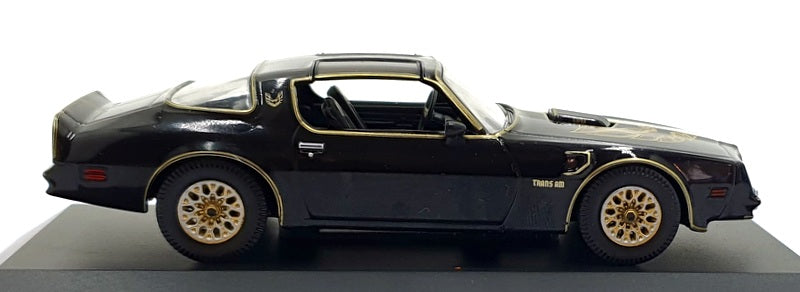 Altaya 1/43 Scale 31325A - 1977 Pontiac Firebird - Black/Gold