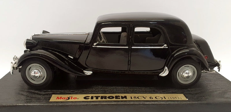 Maisto 1/18 Scale Model Car 31821 - 1952 Citroen 15CV 6 Cyl - Black