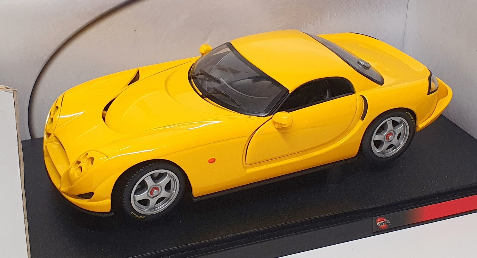 Hot Wheels 1/18 Scale Diecast B4171 - TVR Speed 12 - Yellow