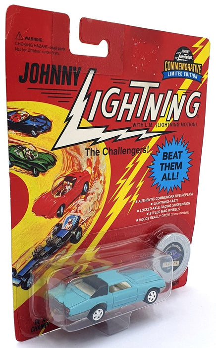 Johnny Lightning 1/64 Scale 100-162 The Challengers Custom Thunderbird Turquoise