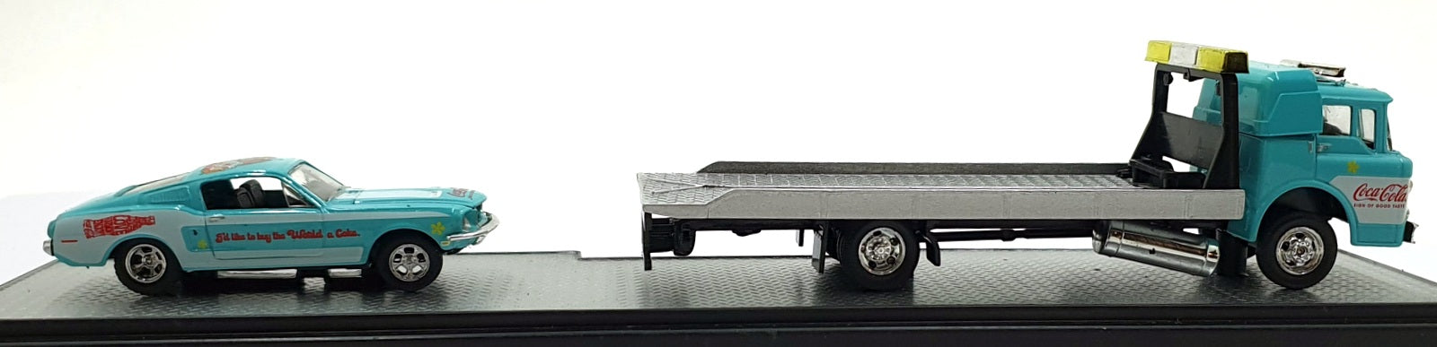 Castline M2 Machines 1/64 Scale UNTY01 - 1970 Ford C-950 & Mustang GT Turquoise