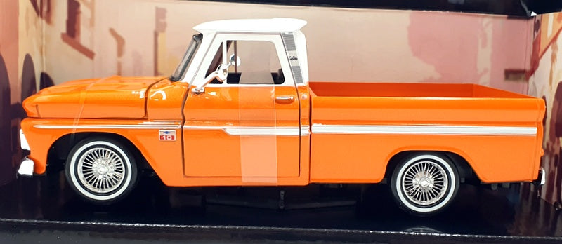 Motor Max 1/24 Scale 79034 - 1966 Chevvy C10 Fleetside Pickup - Orange/White