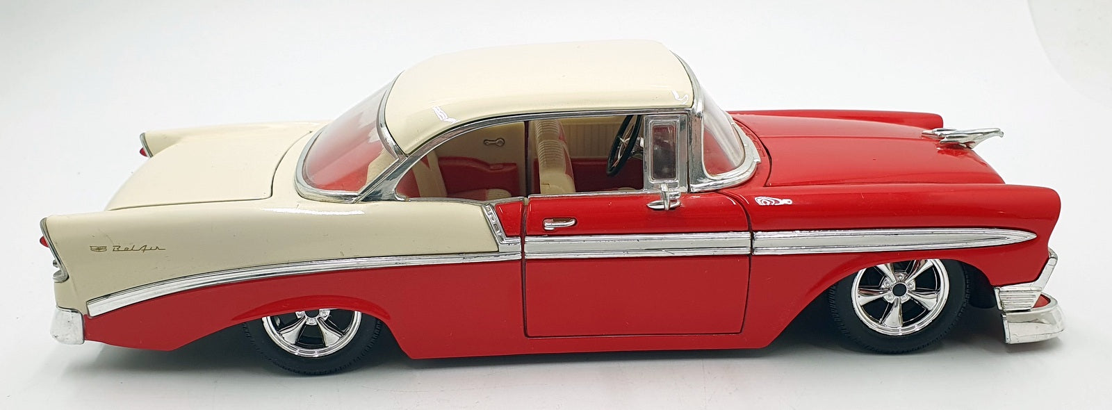 Road Legends 1/18 Scale 92129 - 1956 Chevrolet Bel Air Red/White Custom