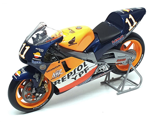 Minichamps 1/12 Scale 122 016111 - Honda NSR 500 Ukawa 500cc GP 2001