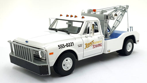 Greenlight 1/18 Scale 13683 - 1969 Chevrolet C-30 Dually Wrecker Tow Truck