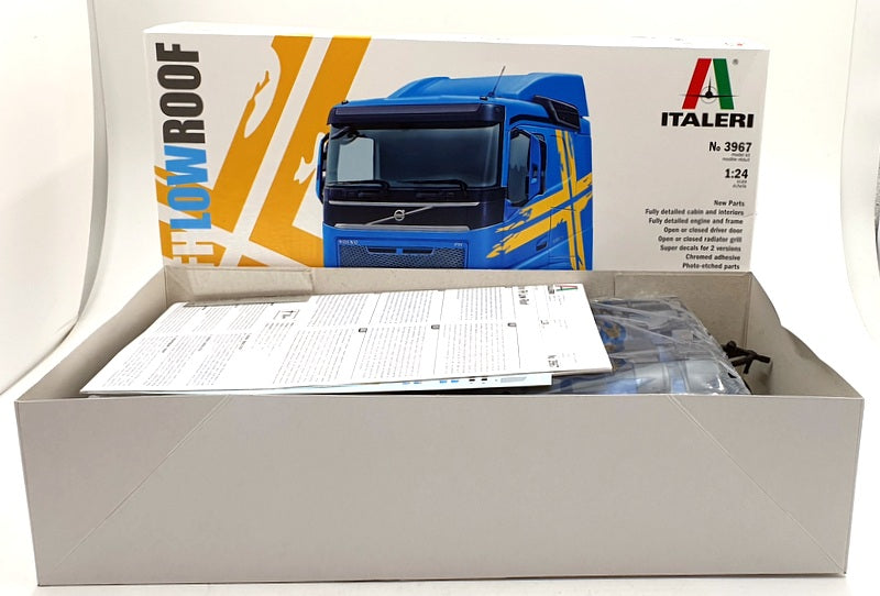 Italeri 1/24 Scale Kit 3967 - Volvo FH Low Roof Truck 