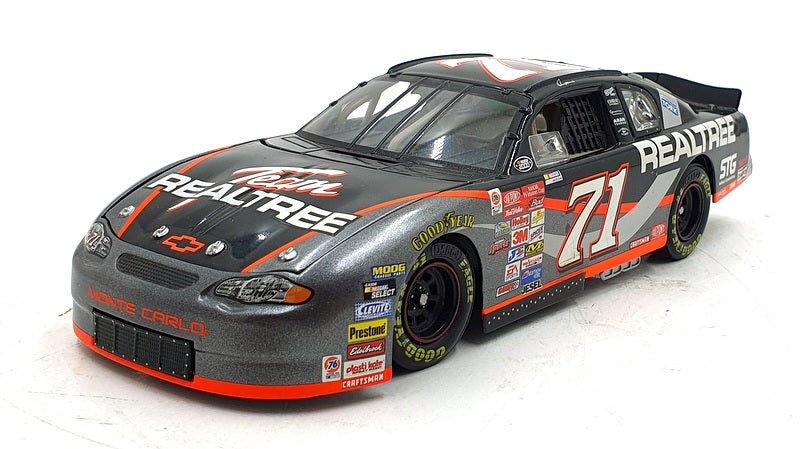 Action 1/24 Scale 400125 - Chevrolet 2000 NASCAR #71 Realtree - Marcis