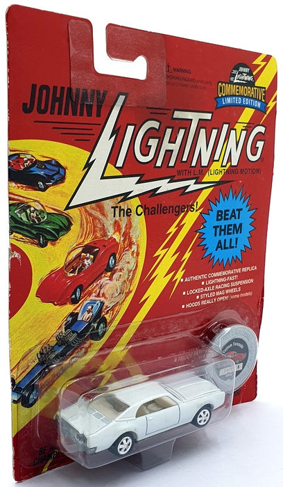Johnny Lightning 1/64 Scale 100-112 - The Challengers Custom Tornado Car - White