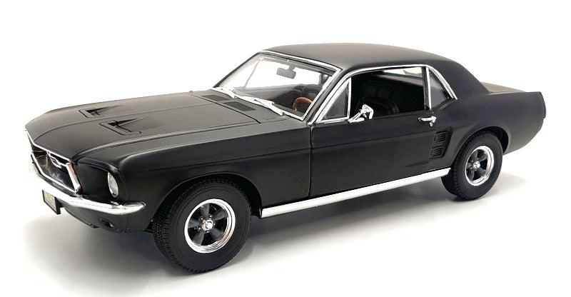 Greenlight 1/18 Scale 13611 - 1967 Ford Mustang Coupe - Creed - Black