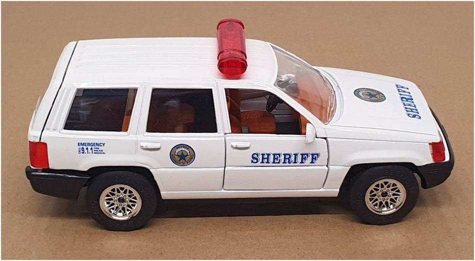 Majorette 1/24 Scale 4110 - Grand Cherokee Nevada Sheriff - White
