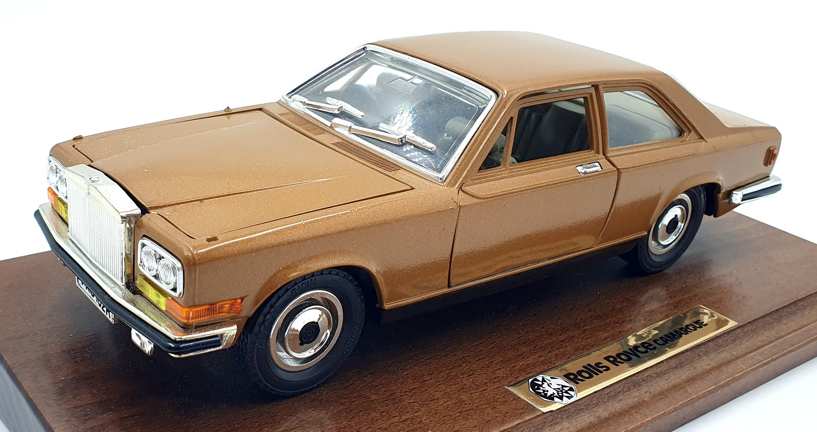 Burago 1/22 Scale Diecast 3003 - Rolls Royce Carmargue Gold with Wood Plinth