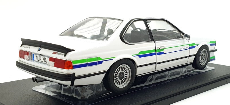 Solido 1/18 Scale Diecast S1810303 - AlpineB7 Turbo (E24) - White