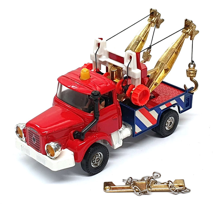 Corgi Original Diecast 1144 - Berliet Wrecker Truck - Red/White/Blue