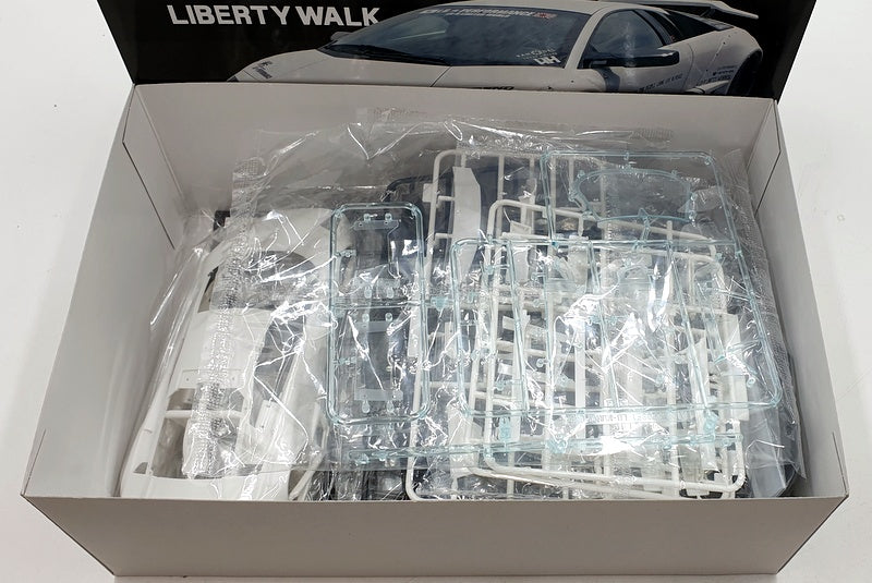 Aoshima 1/24 Scale 05992 Model Kit #20 - Lamborghini Murcielago LW White