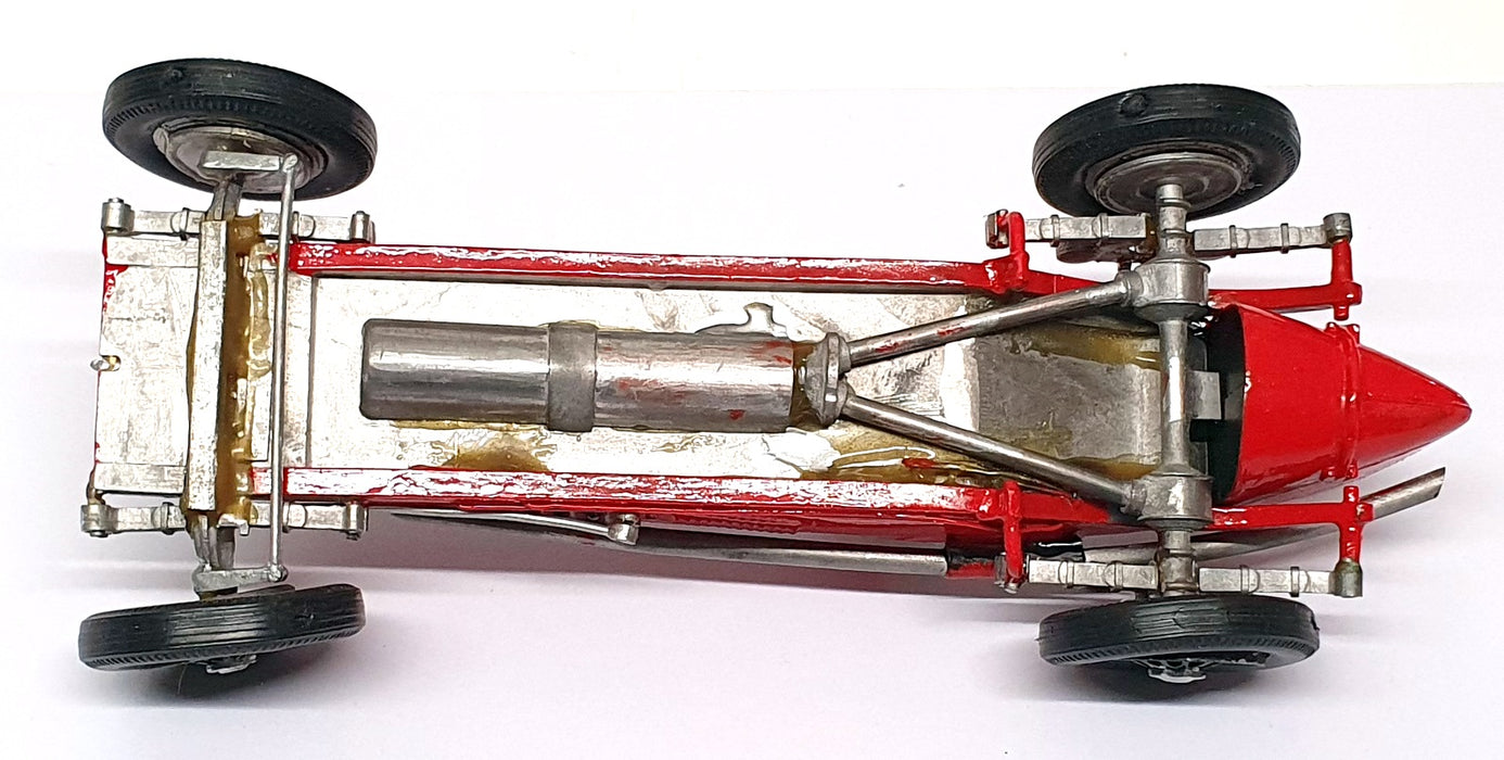 Unknown Brand Or Make ? UBM02R - Appx 15.5cm Long Model Car - Red