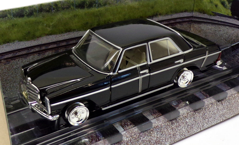 Corgi 1/36 scale 05701 - Mecedes Benz - James Bond 007 Octopussy