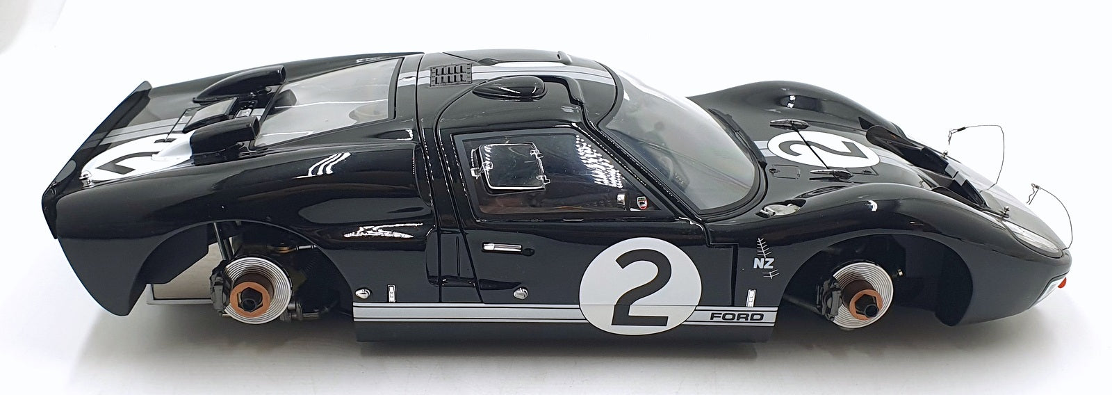 GMP 1/12 Scale Diecast 12071 - Ford GT40 Mark II McLaren/Amon #2 Le Mans