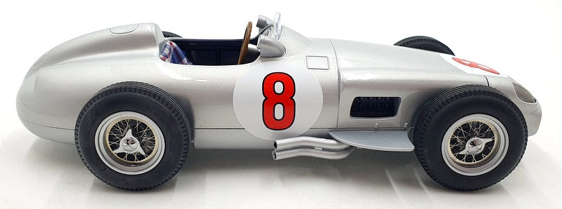 I Scale 1/18 scale Diecast DC6524C - Mercedes-Benz W196 #8 - Silver