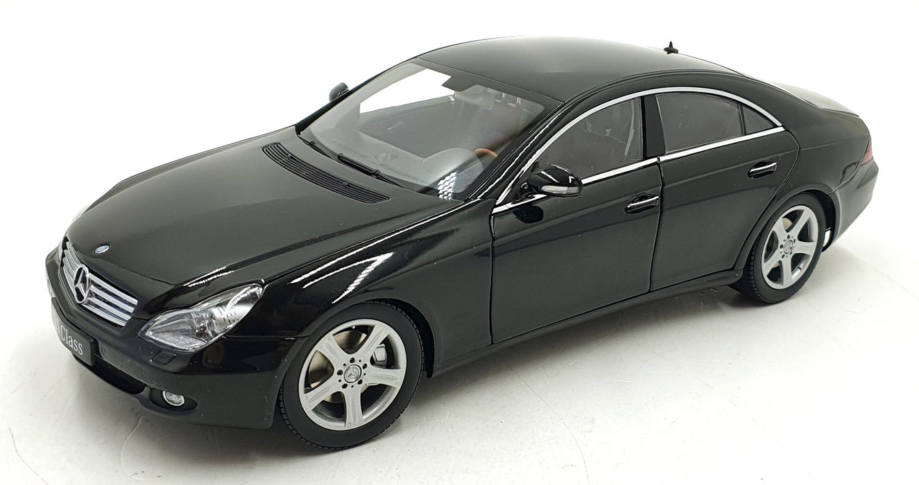 Kyosho 1/18 Scale Diecast 08401BK - Mercedes Benz CLS - Black