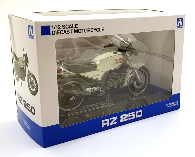 Aoshima 1/12 Scale 110416-3700 - Yamaha RZ 250 Motorcycle - Met. White