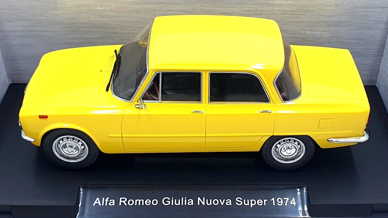 ALFA ROMEO GIULIA Nuova Super 1974 rot Modellauto 18145 MCG 1:18 EUR 89 ALFA ROMEO GIULIA Nuova Super 1974 rot Modellauto 18145 MCG 1:18 EUR 89