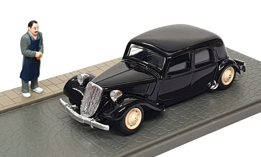 Solido 1/43 Scale Diecast SD003 - Citroen 15 Six Diorama - Black