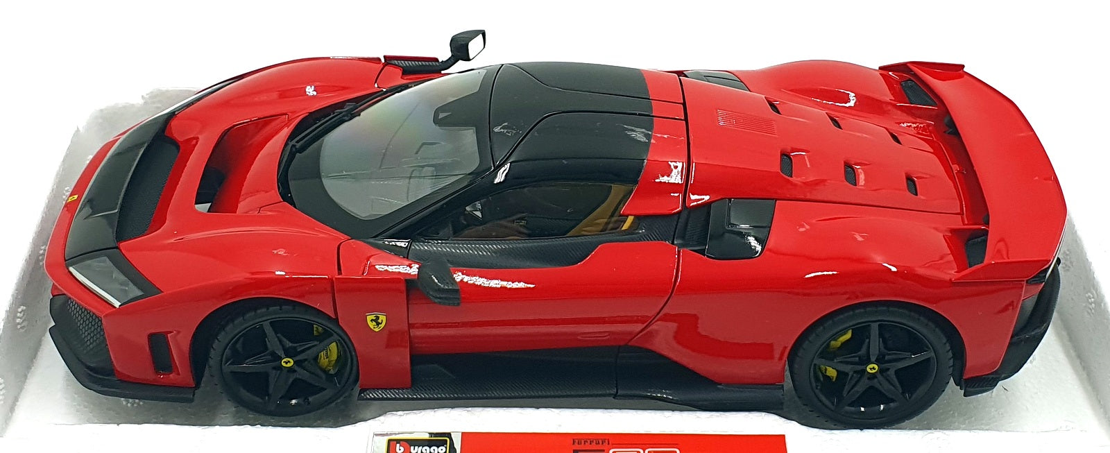Burago 1/18 Scale Diecast 18-16917 - Ferrari F80 - Red