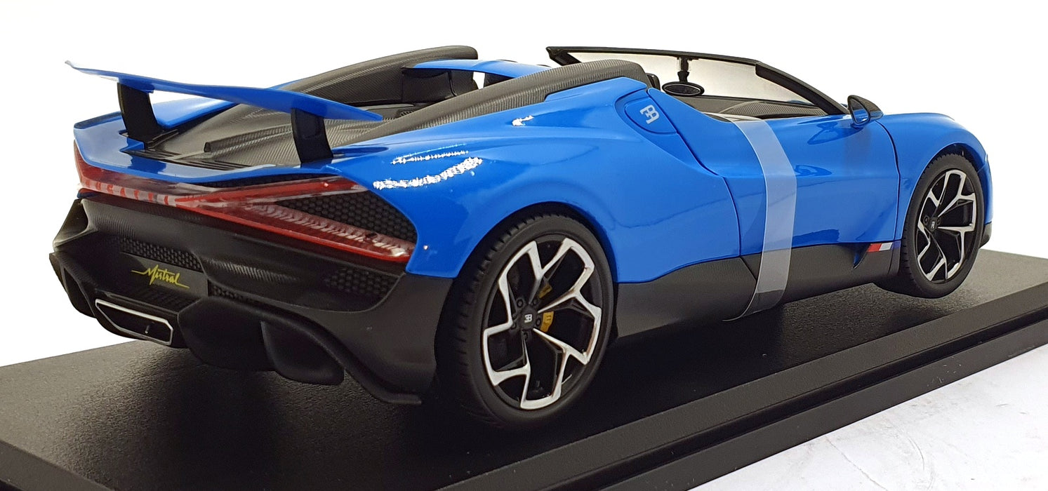 Maisto 1/18 Scale Diecast 46629 - Bugatti Mistral - French Racing Blue