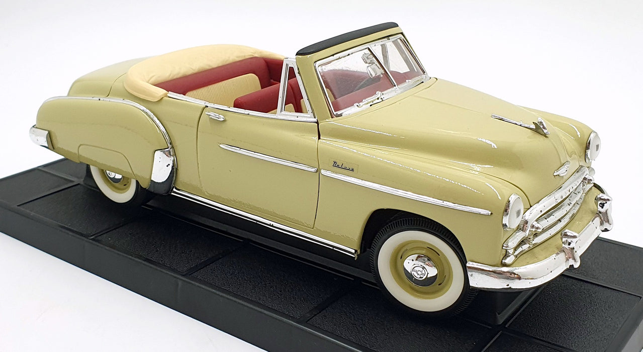 Mira 1/18 Scale Diecast 24226A - 1950 Chevrolet Styleline - Beige