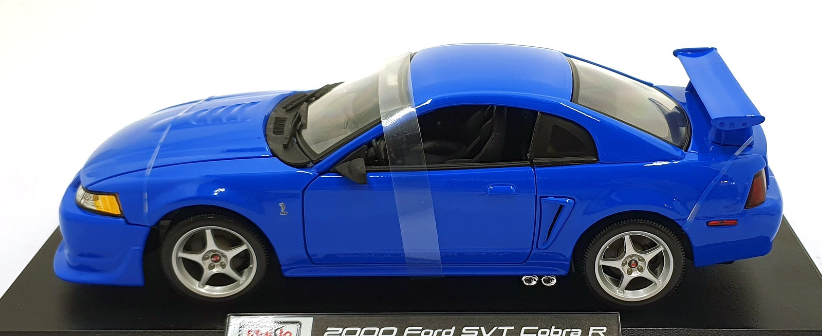 Maisto 1/18 Scale Diecast 46629 - 2000 Ford SVT Cobra R - Blue