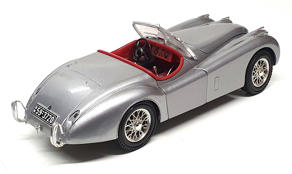 Ertl 1/18 Scale Diecast 31025J - Jaguar XK120 - Silver