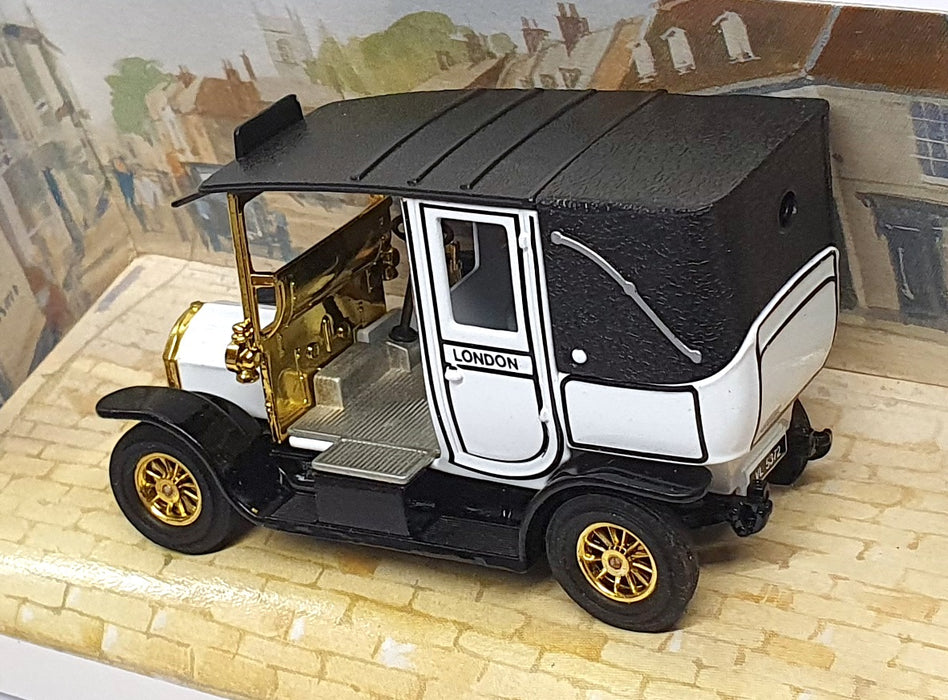 Matchbox Appx 9cm Long Diecast VL5372W - 1907 UNIC London Taxi - White/Black