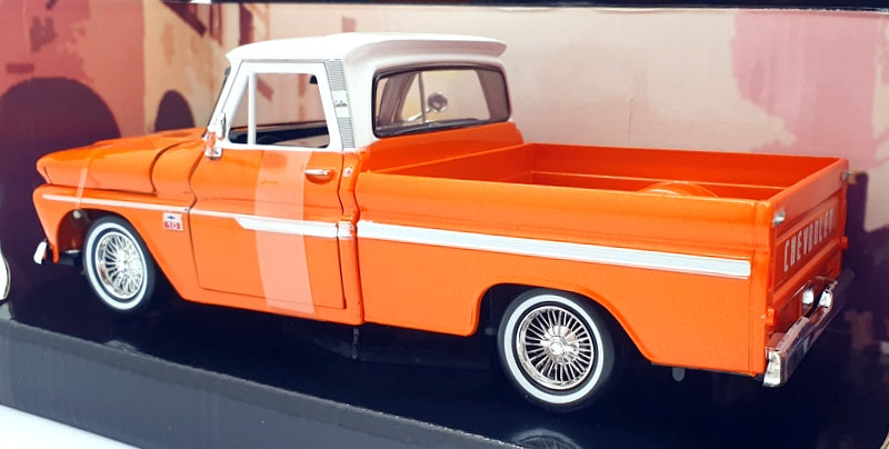 Motor Max 1/24 Scale 79034 - 1966 Chevvy C10 Fleetside Pickup - Orange/White