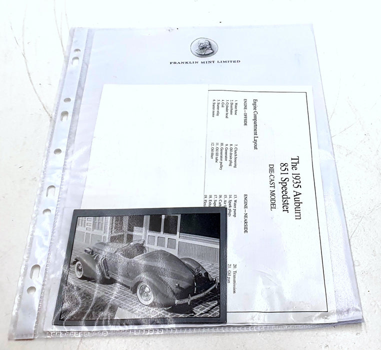 Franklin Mint 1/24 Scale DC7126A - 1935 Auburn Boattail Speedster - White