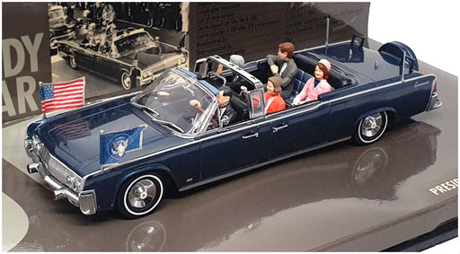 Minichamps 1/43 Scale 430086100 - 1961 Lincoln Continental President Kennedy