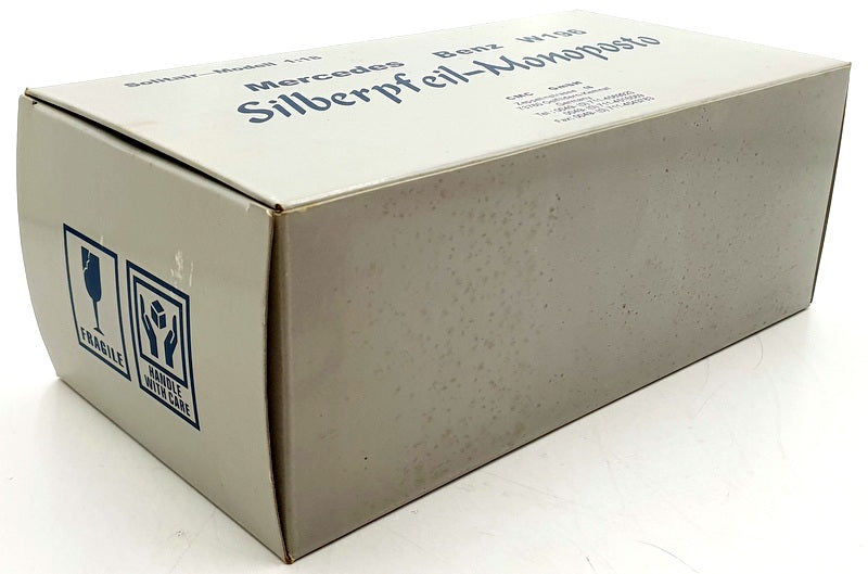 CMC 1/18 Scale Diecast M-041 - Mercedes Benz W196 F1 #10