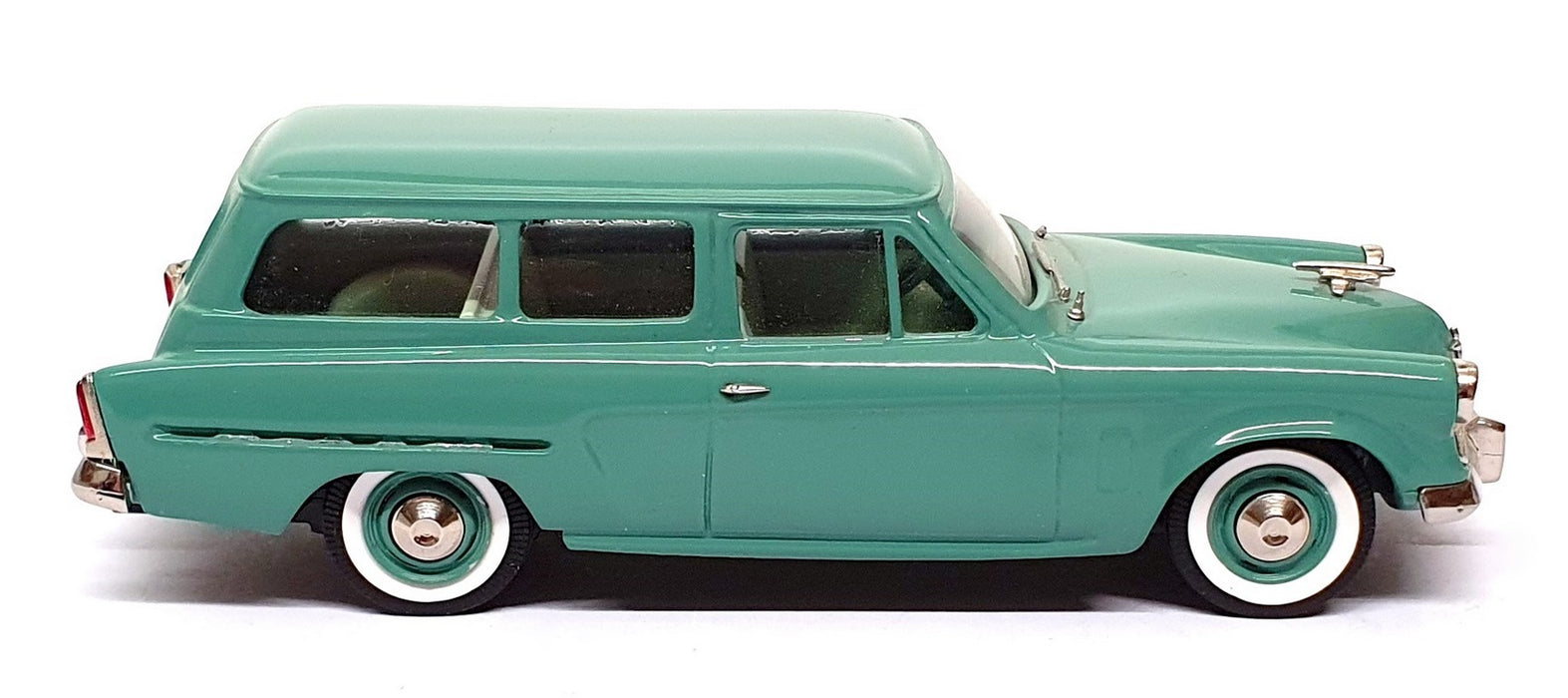 Brooklin 1/43 Scale BRK107 - 1954 Studebaker Conestoga 2Dr Station Wagon - Green
