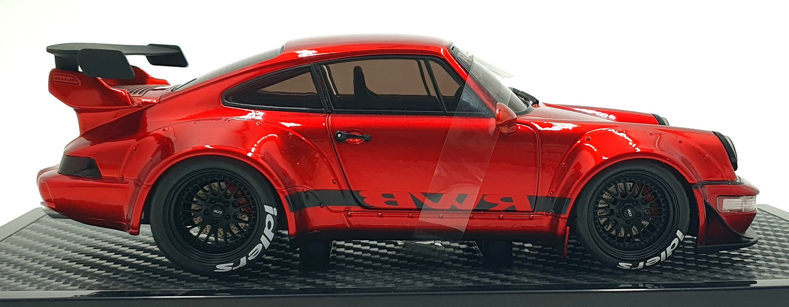Jada Pink Slips 1/18 Scale 35726 - Porsche RWB Body Kit - Met. Red